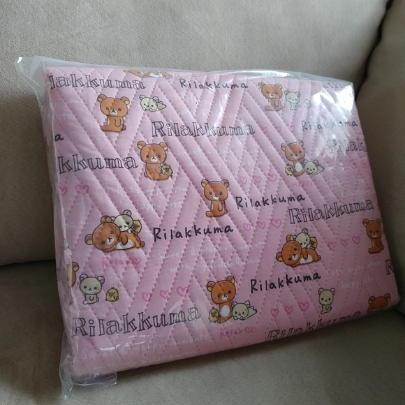 San-X Rilakkuma pastel pink quilted mat - Picture 3 of 3